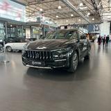 Maserati Levante Benzin 3.0 V6 GRANLUSSO - Maserati Levante in Köln