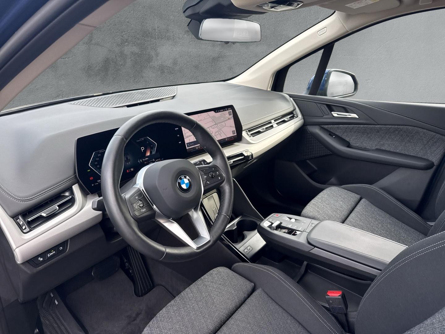 BMW 223 Active Tourer xDRIVE 17''NAVI LED AHK SPORTS