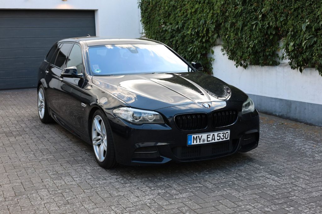 Image of BMW 530