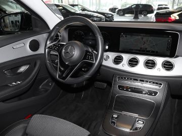Mercedes E 300 - 8