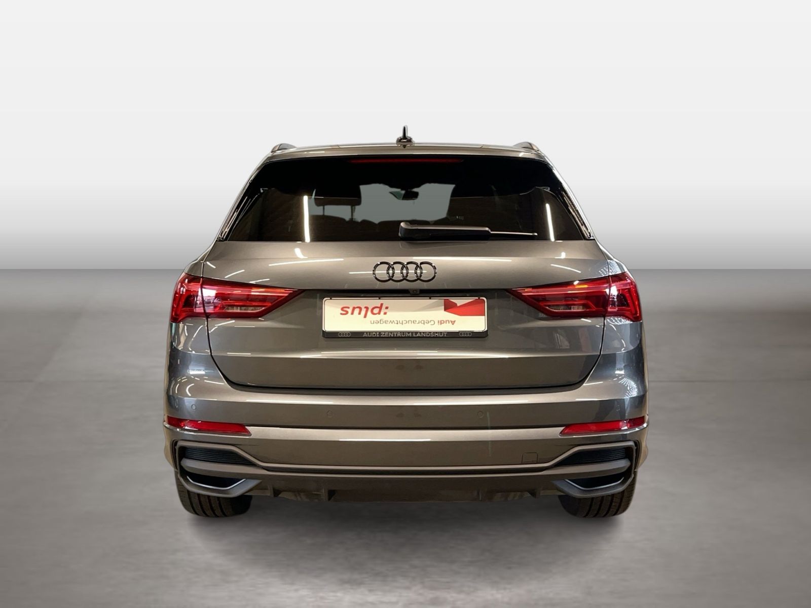 Audi Q3 45 TFSI e S tronic S line 2xKlima ACC AHK AUT imagem 3