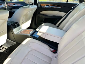 Mercedes CLS 350 - 12