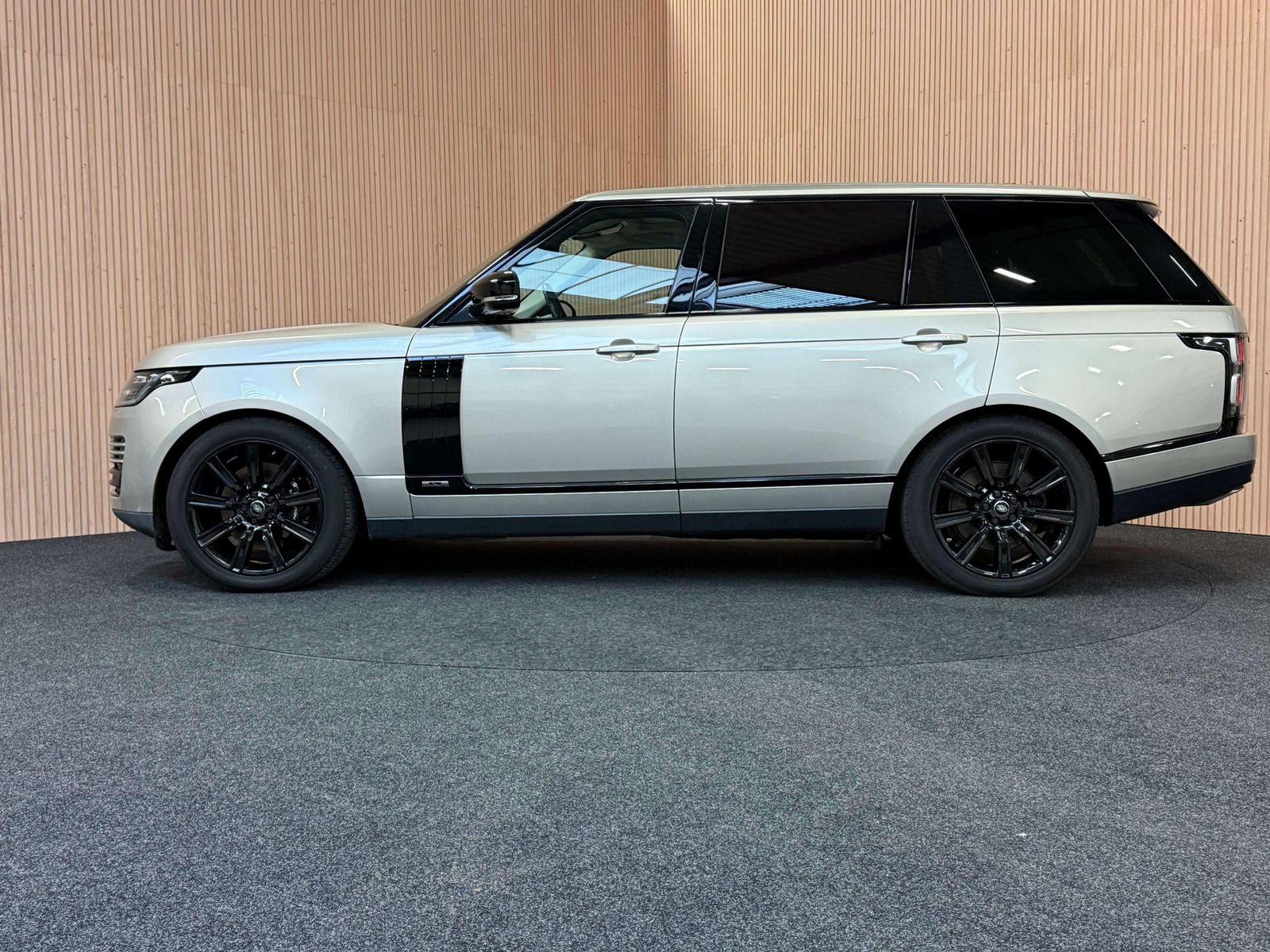 Land Rover Range Rover 5.0 V8 SC Vogue LWB| Pano|Surround|B imagem 2