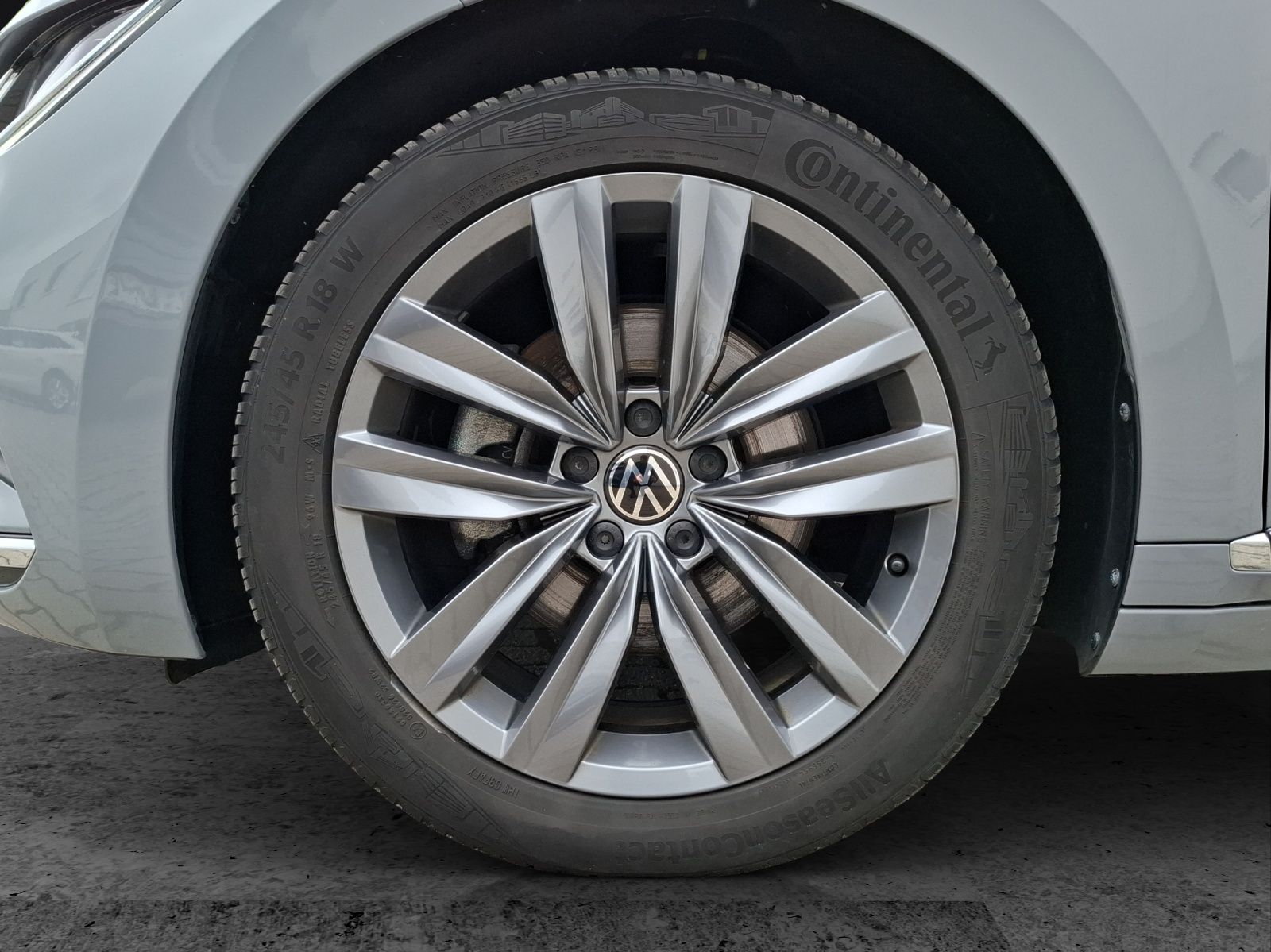 Fahrzeugabbildung Volkswagen Arteon SB TSI Elegance DSG LED Navi AID ACC PDC