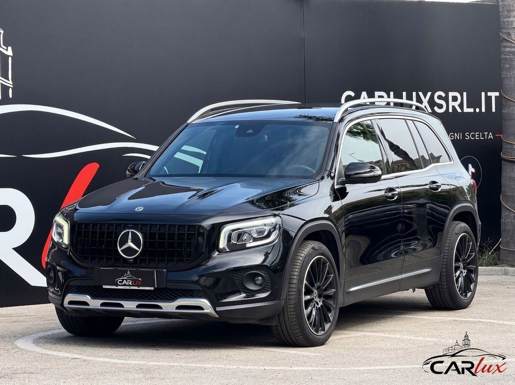 Image of Mercedes-Benz GLB 220