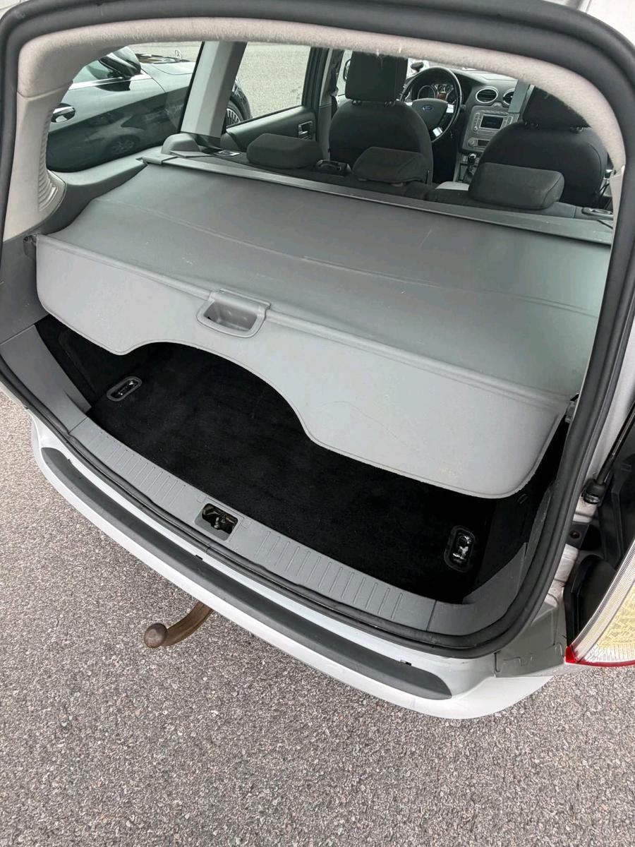 Ford Focus 2009 — photo 6