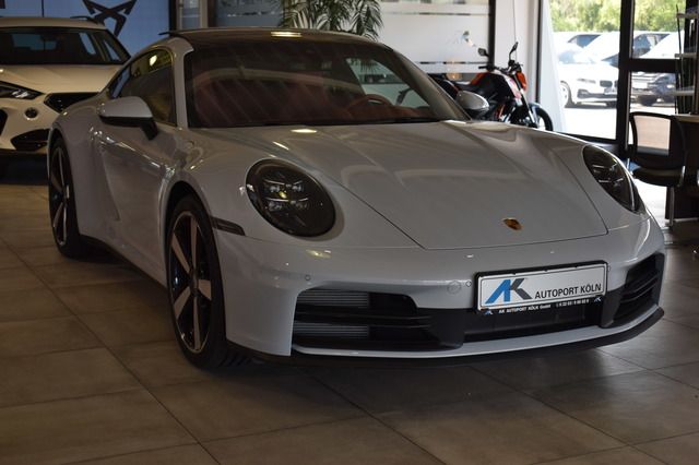 Porsche 992 .2 Carrera*CHRONO*SPORTABGAS*BOSE*