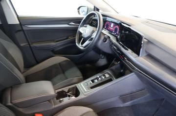 Volkswagen Golf VIII 2.0 TDI HUD+AID+MATRIX+PANO+KEY+AHK