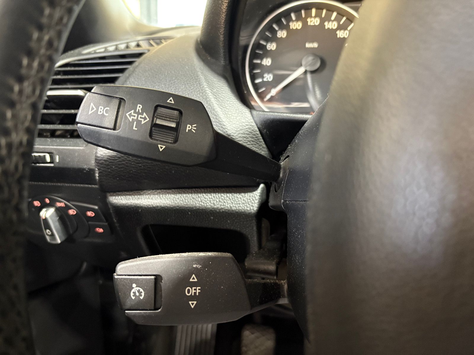 Fahrzeugabbildung BMW 118i Baureihe 1 Cabrio/NAVI/PDC/SHZ/KLIMA/8-FACH