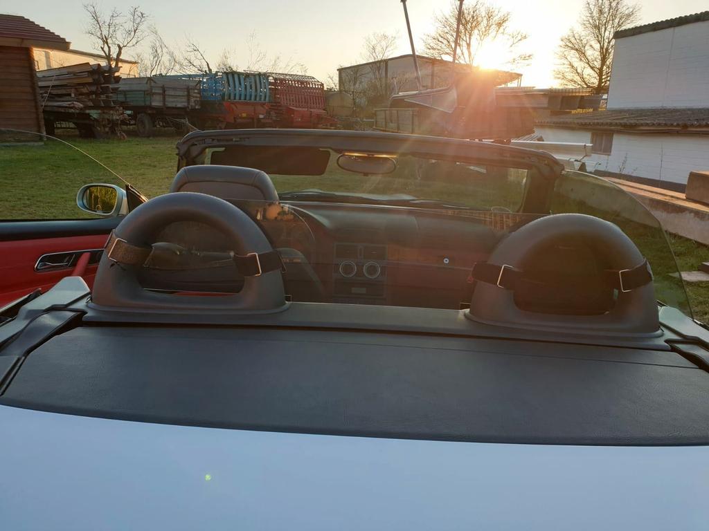 Mercedes-Benz SLK 230