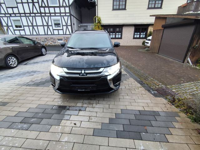 Mitsubishi Outlander 2.0 MIVEC Diamant Ed.+ ClearTec 2W...