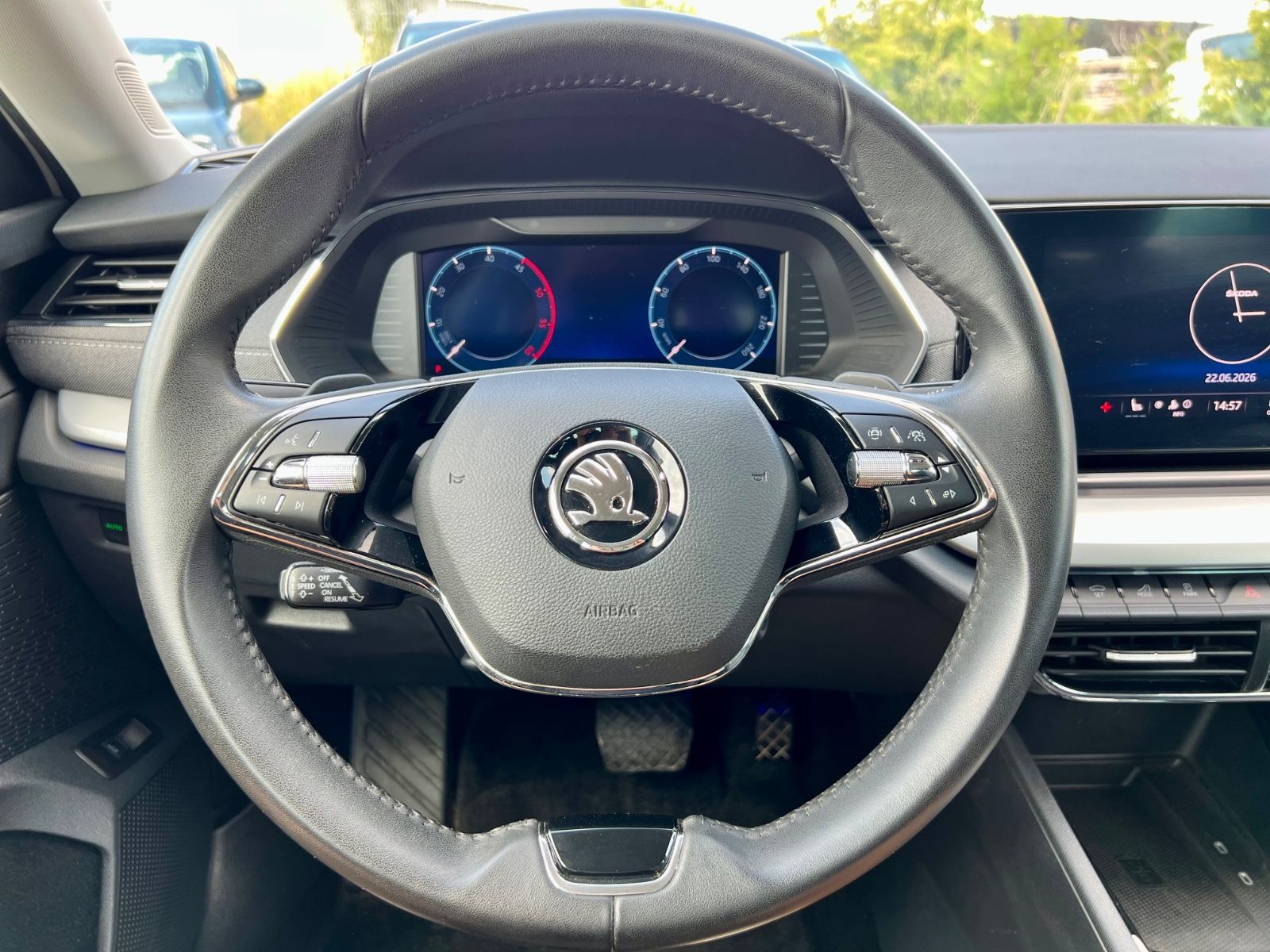 SKODA Octavia Ambition AAC AHK SHZ NAVI