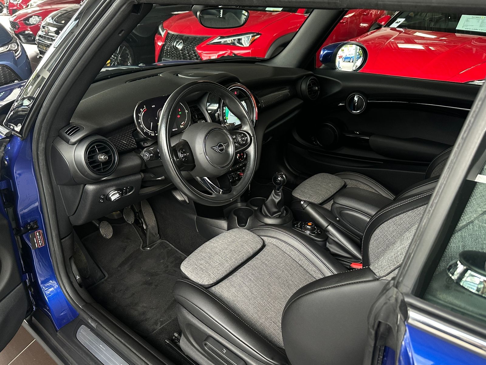 Fahrzeugabbildung MINI Cooper S Cabrio Chili LED NAVI ALU