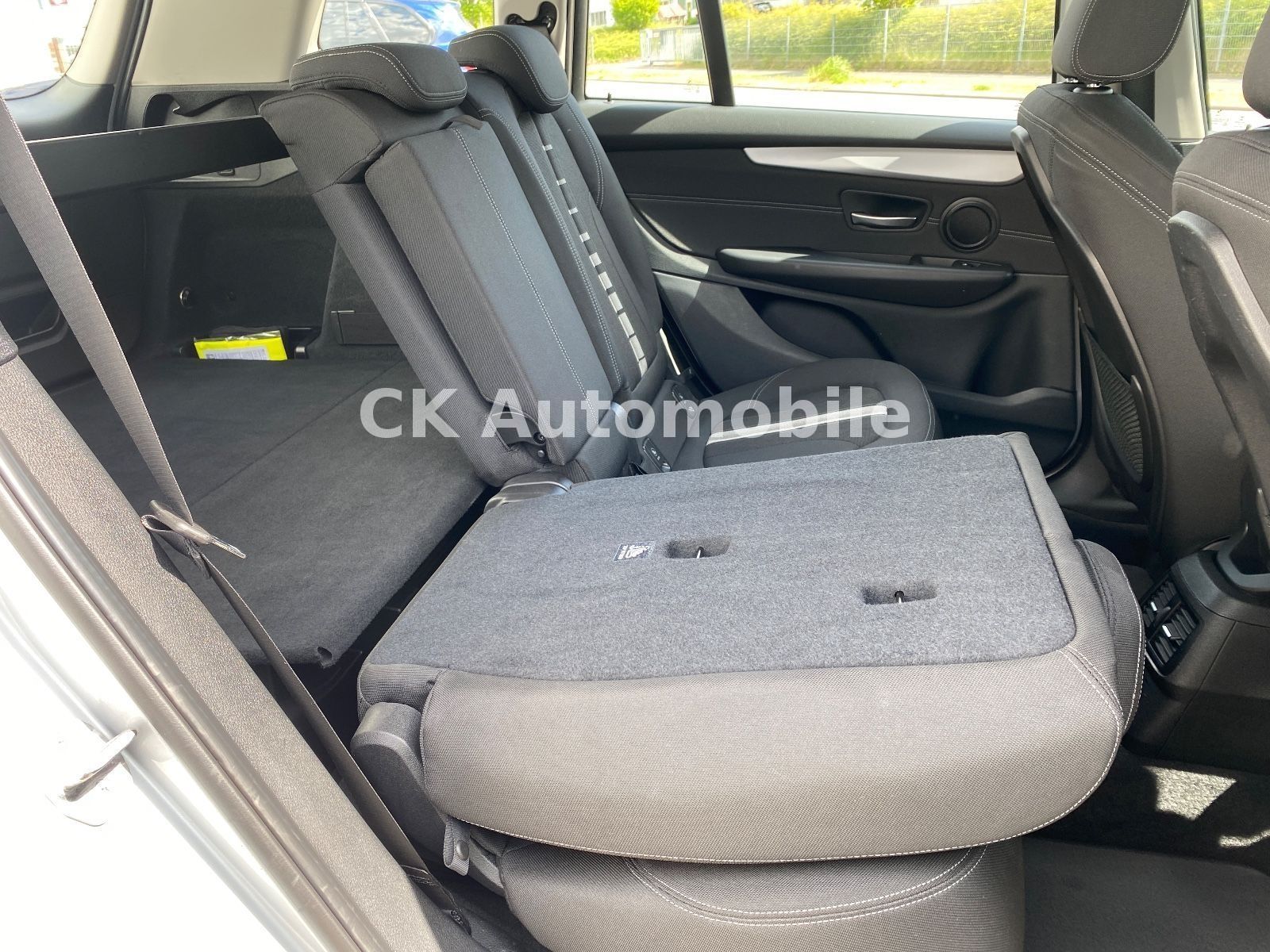 Fahrzeugabbildung BMW 216 d Gran Tourer Advantage/Automatik/Navi/PDC