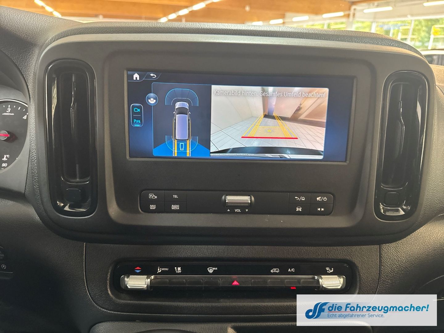 Fahrzeugabbildung Mercedes-Benz Vito Kasten 116 CDI PRO Facelift lang Navi Apple