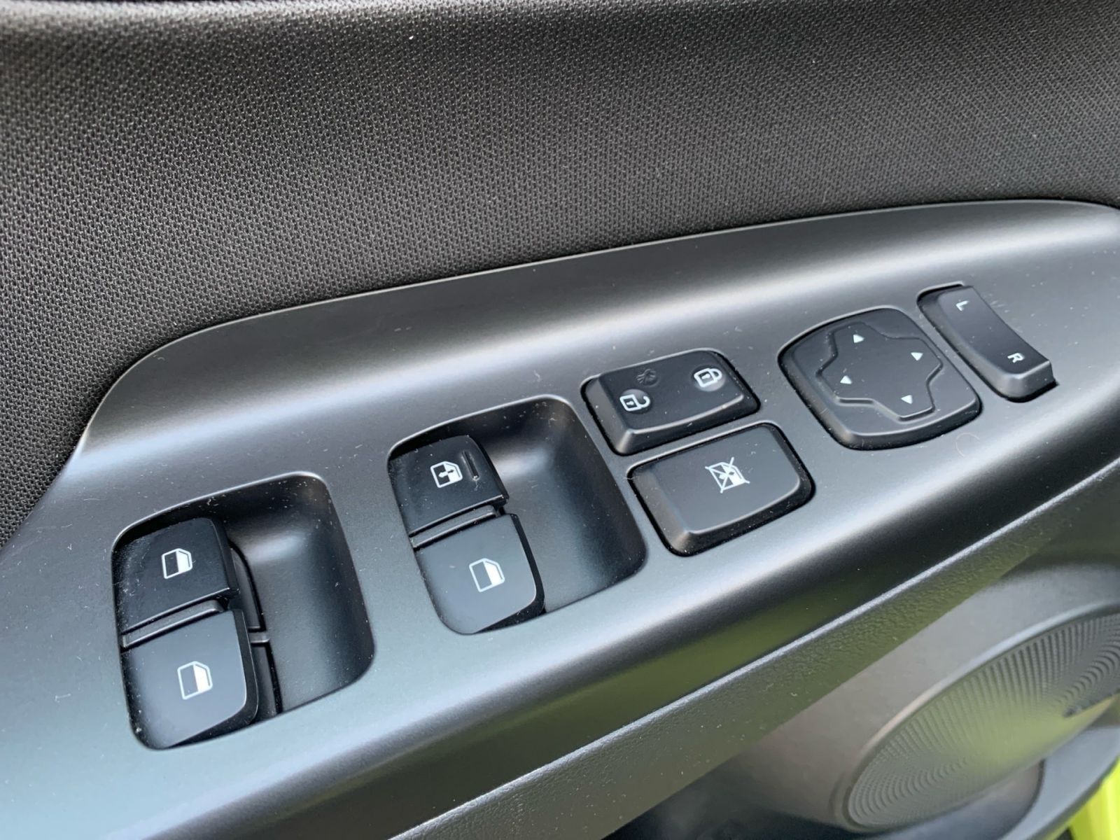 Fahrzeugabbildung Hyundai KONA 1.0 T-GDI YES! Navi Kamera