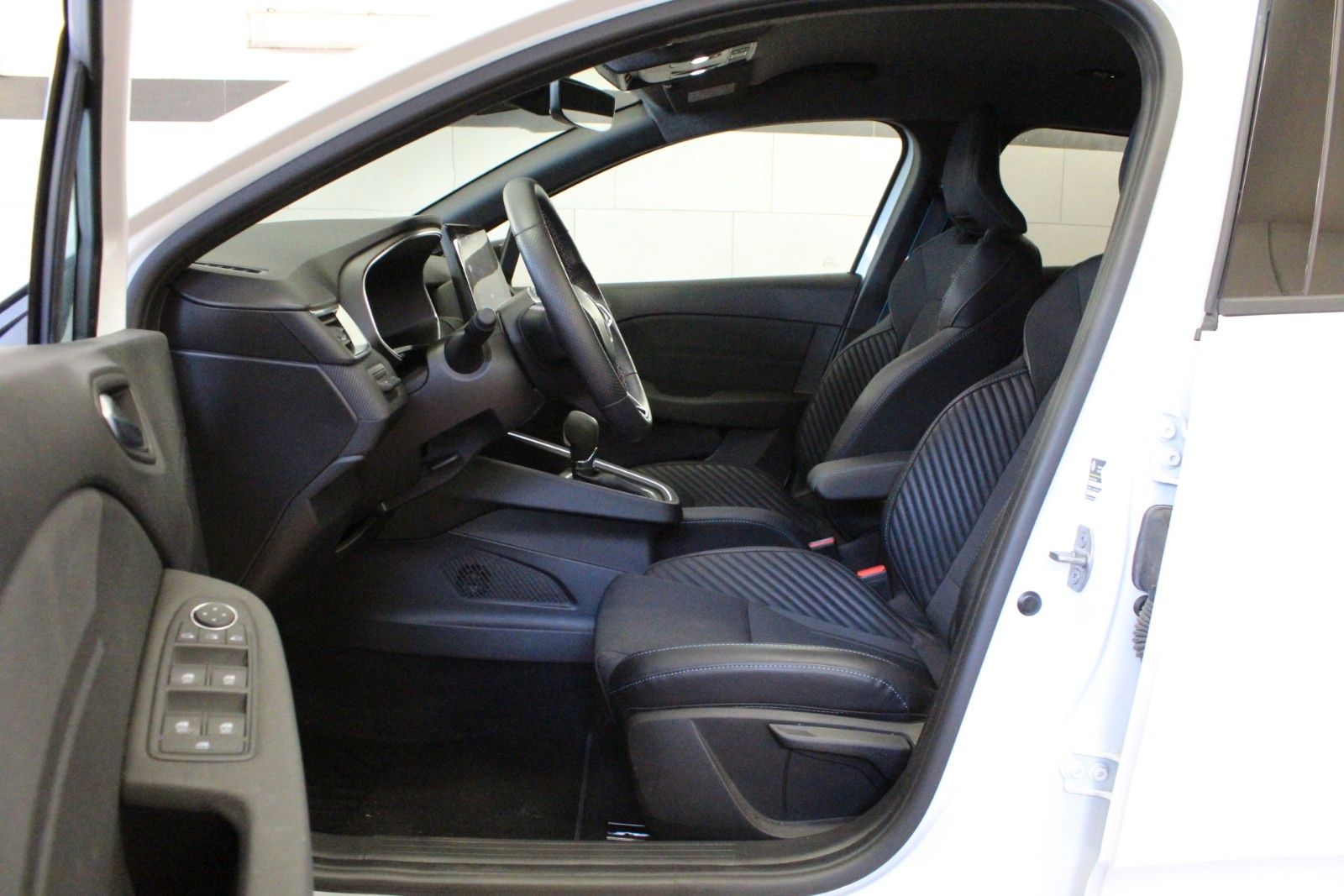 Fahrzeugabbildung Renault Clio E-Tech Full Hybrid 145 Esprit Alpine