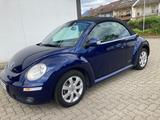 Volkswagen New Beetle  Cabriolet Sondermodell "United" - blaue Volkswagen New Beetle