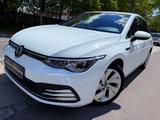 Volkswagen Golf VIII Lim. Style/LEDER/ACC/NAVI/MASSAG/MEMOR - VW Golf Gebrauchtwagen in Stuttgart