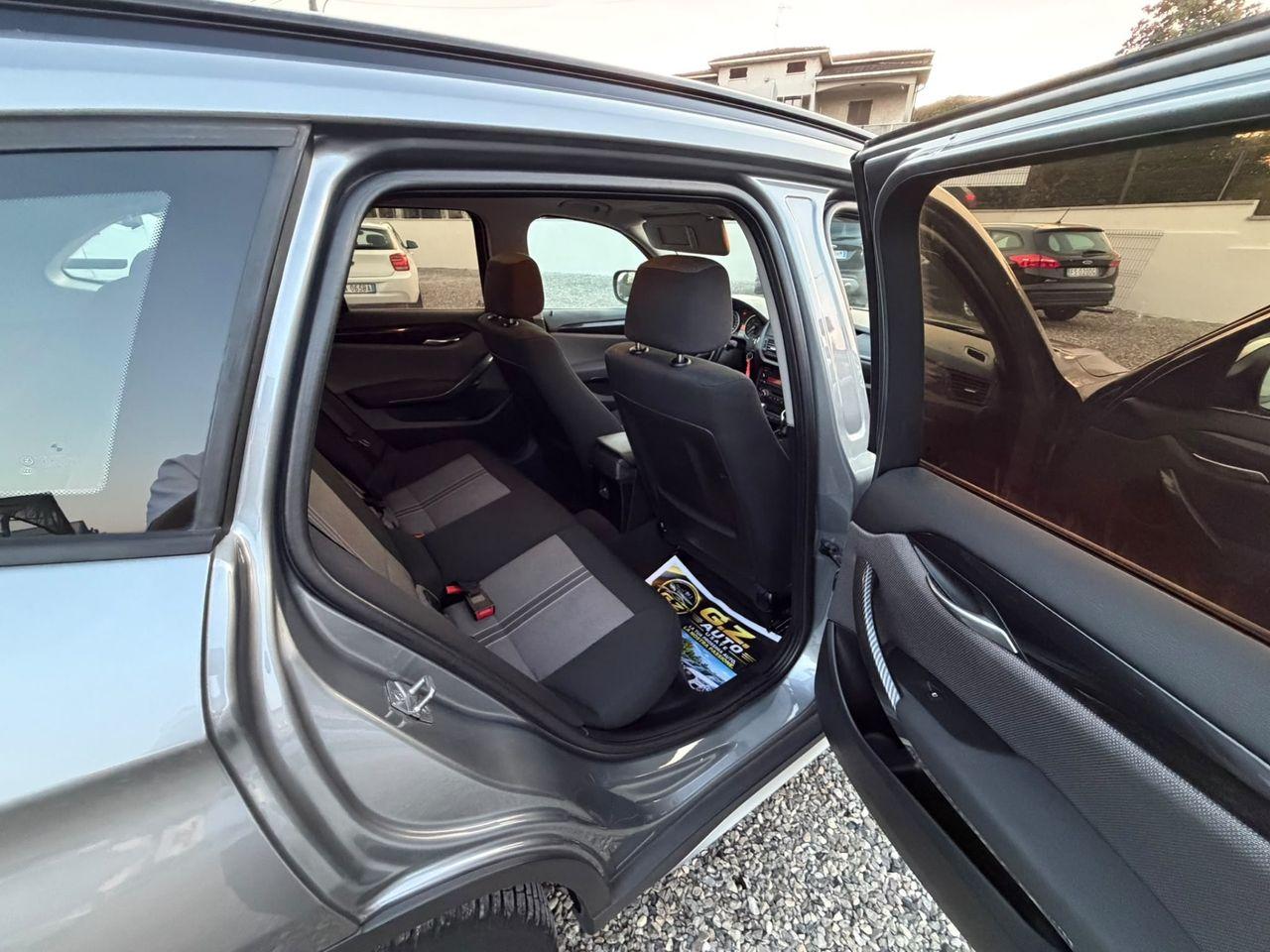 BMW X1 2011 — photo 7
