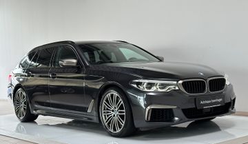 Fahrzeugabbildung BMW M550d xD ACC HUD 360° B&W DAB DisplKey SoftCl TV