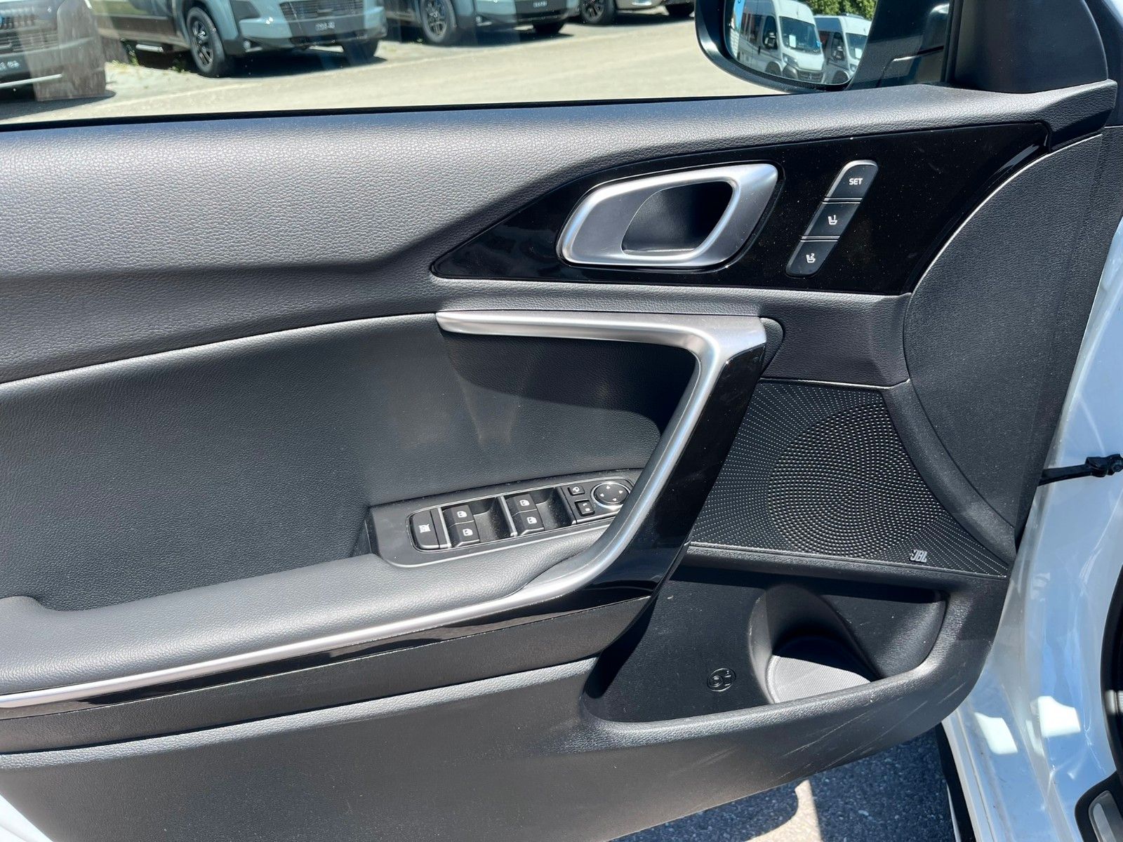 Fahrzeugabbildung Kia Ceed GT-line Leder Pano 140PS digital uvm.
