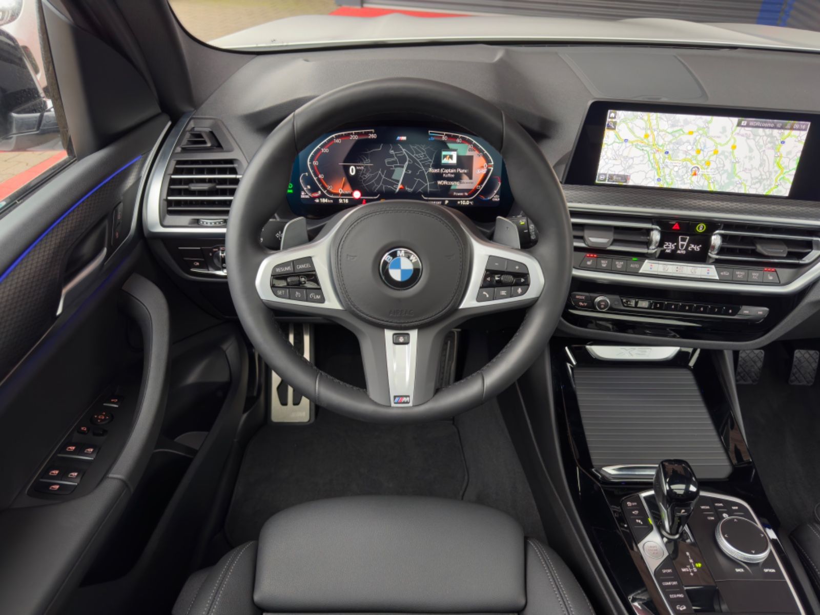 Fahrzeugabbildung BMW X3 xDrive 20d M Sport*Fahrschule* Pano Leder AHK