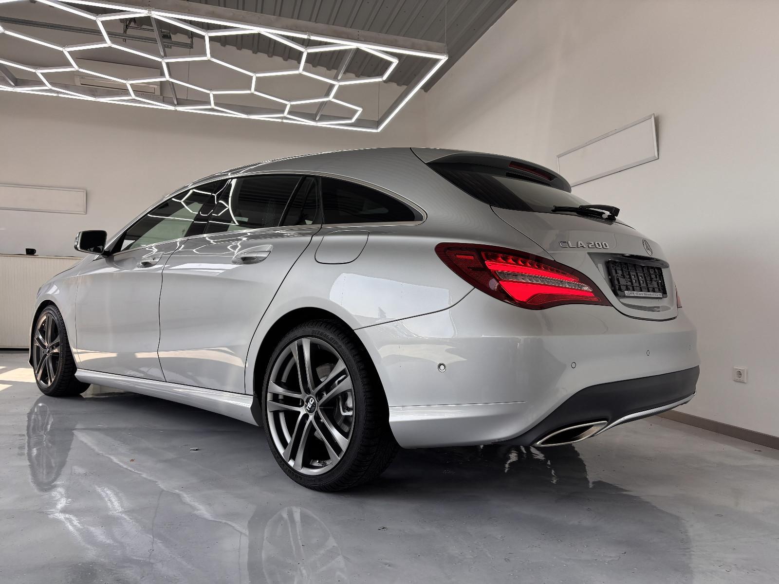 Mercedes-Benz CLA Shooting Brake CLA 200*Aut*LED*ParkAssist*