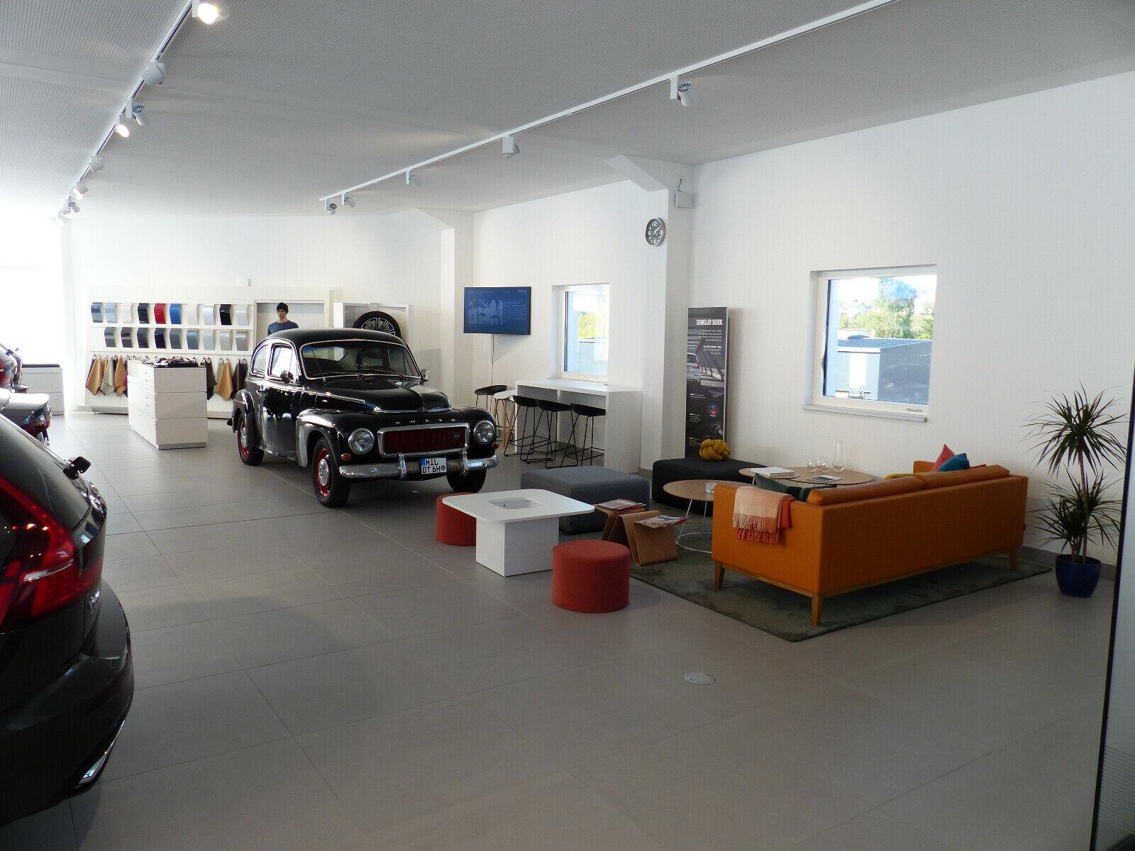 showroom-image-main
