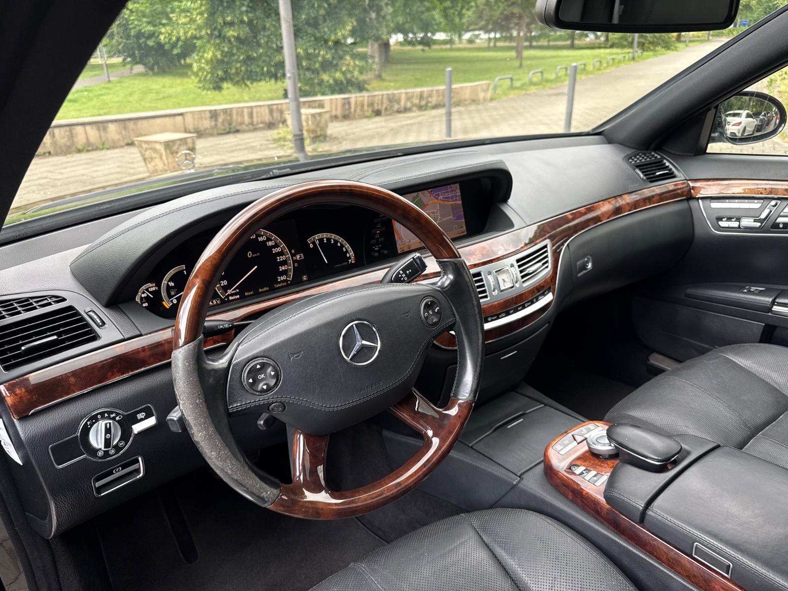 Mercedes-Benz S500 V8 AMG Sport/SHD/Massage/SoftClose