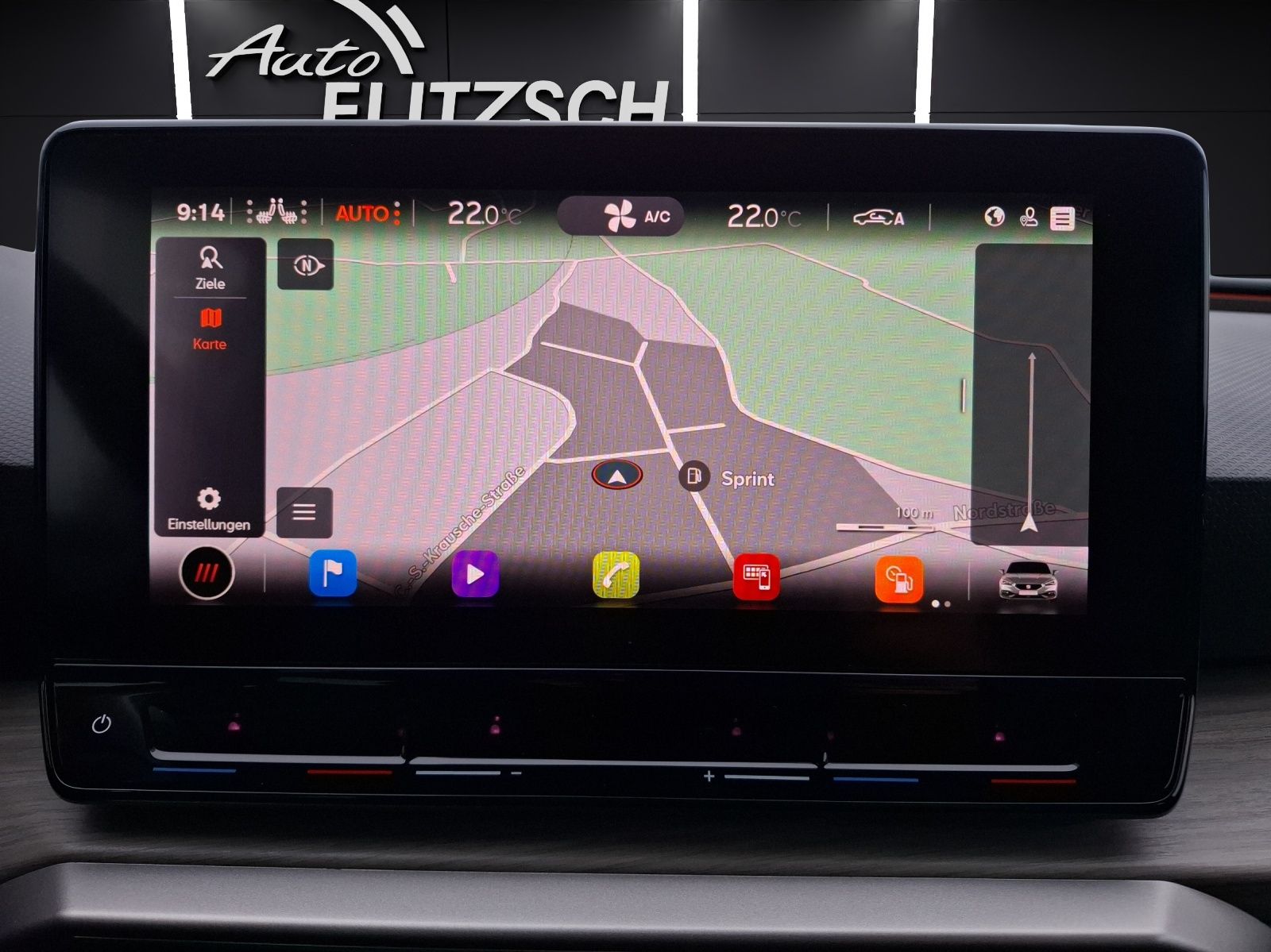 Fahrzeugabbildung SEAT Leon TSI Xcellence DSG LED AHK Navi ACC Park-Aas