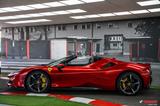 Ferrari SF90 Spider *AMAZING COMBINATION!* - : Rot, Cabrio