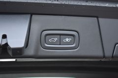 Fahrzeugabbildung Volvo V90 CC D4 AWD*LED*CAM*H&K*DAB*IntelliSafe*Keyles
