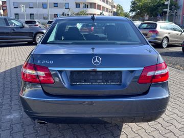 Mercedes E 250 - 5