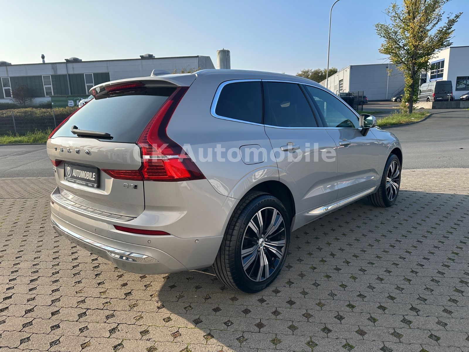 Fahrzeugabbildung Volvo XC60 B5 UltimateBright AWD/Head-Up/Pano/360°/AHK