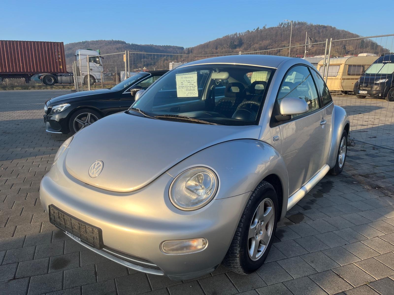 Volkswagen New Beetle Lim. 2.0 *** Tüv-Neu ***