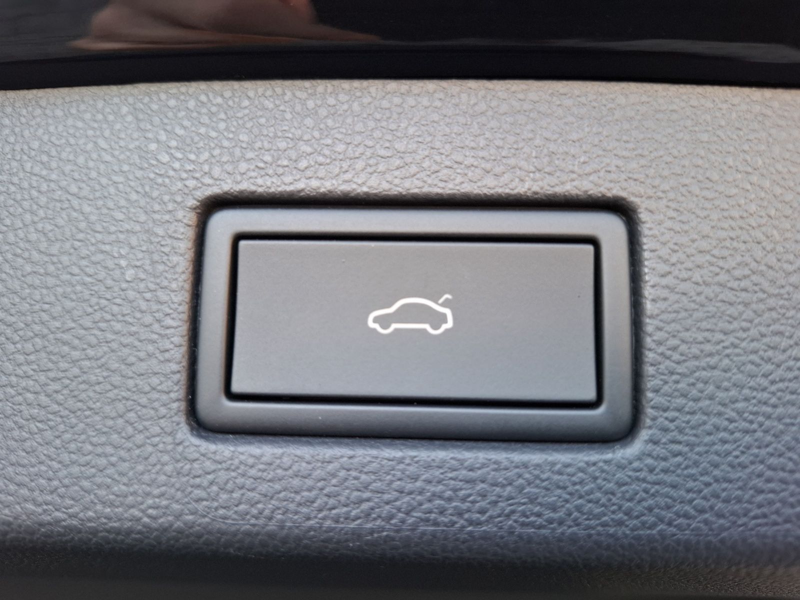 Fahrzeugabbildung Volkswagen Arteon SB TDI Elegance DSG LED AHK NAvi AID ACC