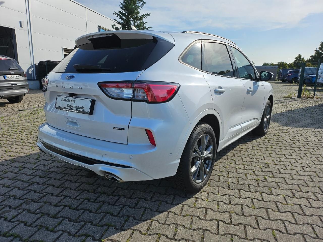 Fahrzeugabbildung Ford Kuga Plug-In Hybrid ST-Line X
