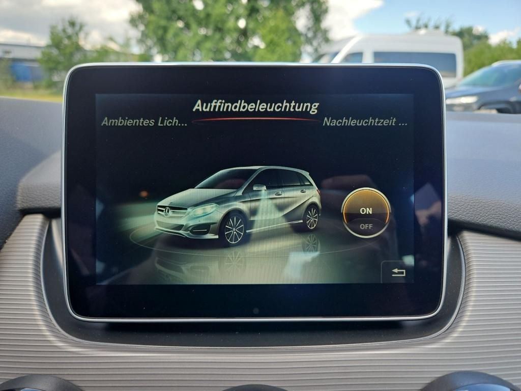Fahrzeugabbildung Mercedes-Benz B 180 Style Navi SHZ Parkpilot