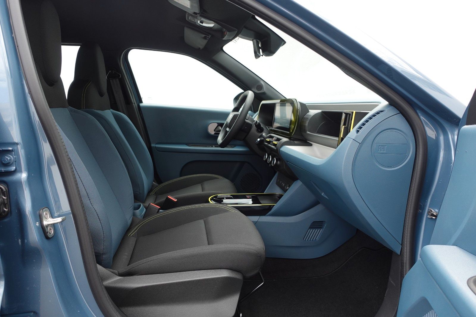 Fahrzeugabbildung Fiat Grande Panda 1.2 Automatik,Carplay, Pixel LED