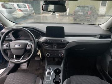 Ford Focus - 8