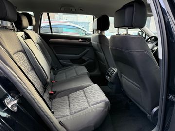 Volkswagen Passat Variant - 9