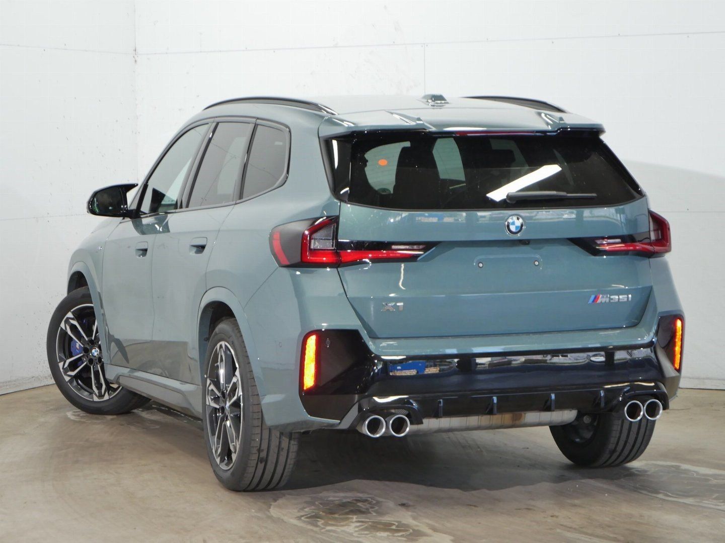 Fahrzeugeinzelansicht 7 Fahrzeugabbildung BMW X1 M35i xDrive |Aktivsitz |Head-Up |19 M LMR