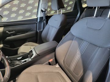 Hyundai TUCSON - 8