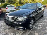 Mercedes-Benz C 200 T CGI BlueEfficiency Xenon ILS eGSHD Navi - gebrauchte Mercedes-Benz C 200 aus dem Jahr 2013