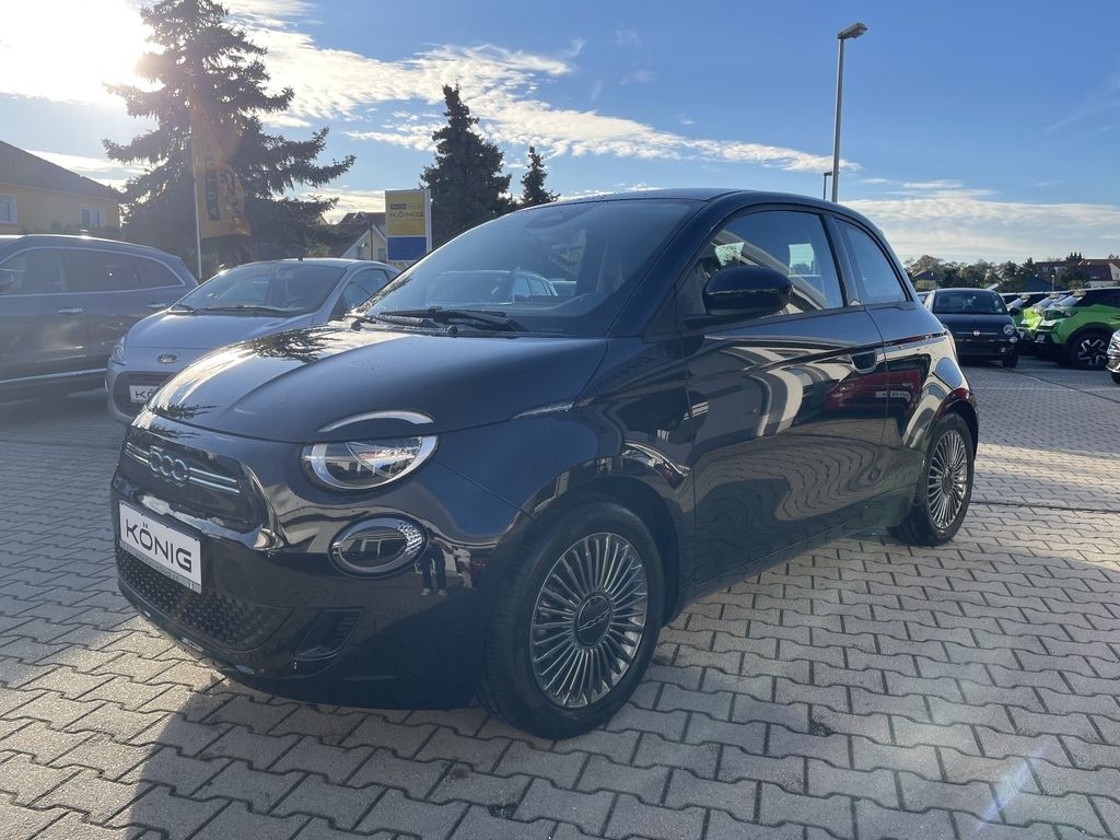 Fiat 500e MY22 Icon 320 Reichweite Elektro Automatik