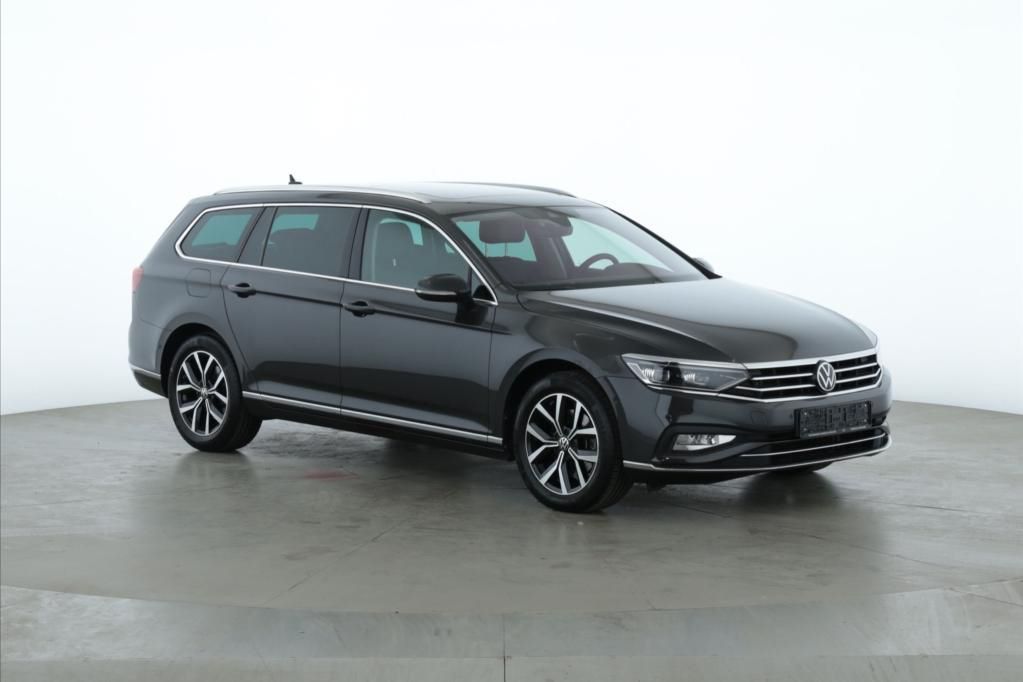 Volkswagen Passat Variant Elegance 2.0 TDI SCR Pano*PDC*RFK