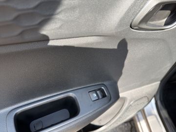 Hyundai i10 1.2 INTRO -NAVI-PDC-KAMERA-SITZHZG.+WR