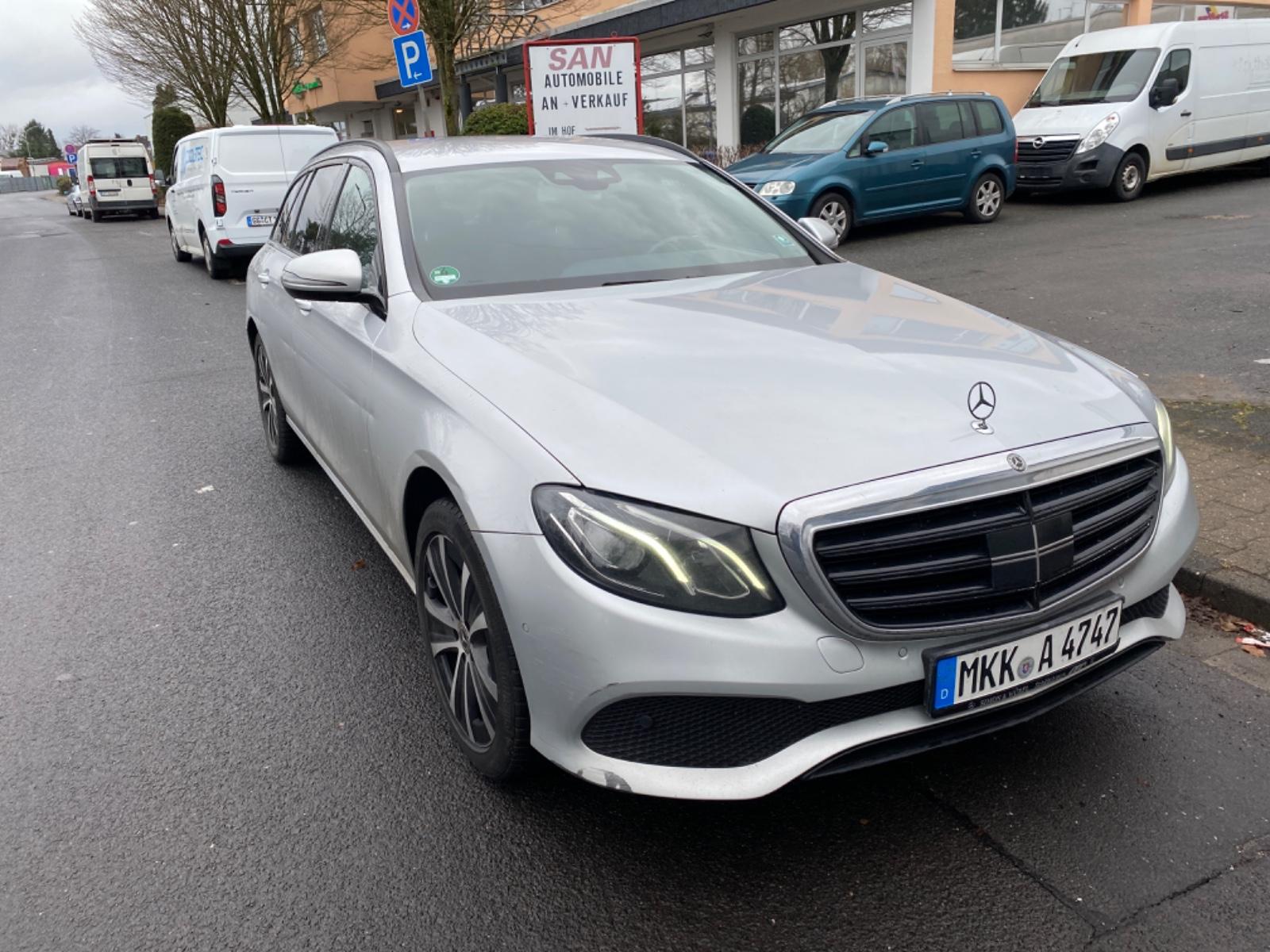 Mercedes-Benz E 220 E T-Modell E 220 d