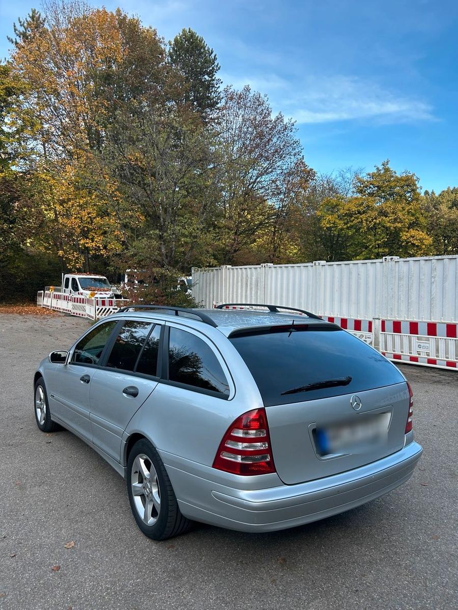 Mercedes-Benz C200 2005 — photo 5